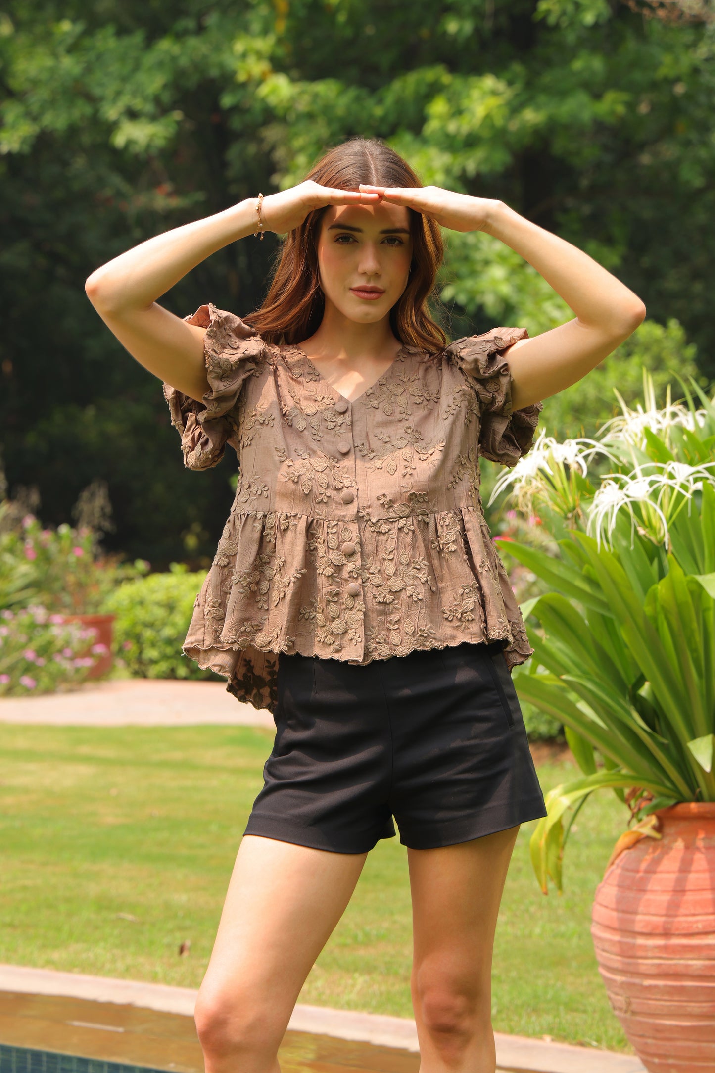 Stella Appliqué Top (Mocha Brown)