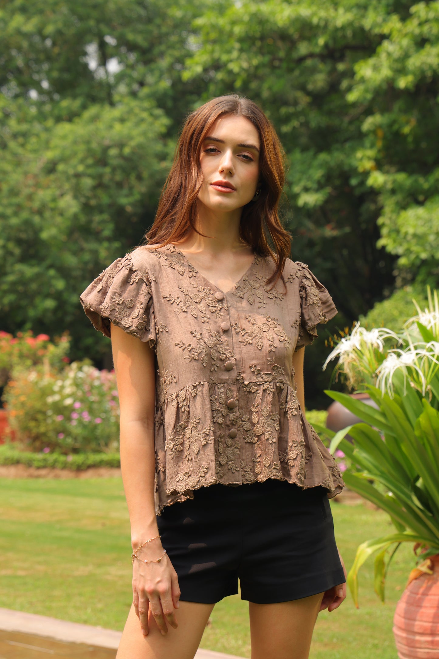Stella Appliqué Top (Mocha Brown)